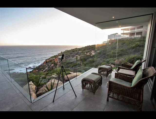 4 BEDROOM HOUSE FOR SALE IN PINNACLE POINT GOLF ESTATE